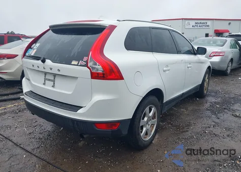 2011 Volvo Xc60 3.2/3.2 R-Design из США, поврежденный, VIN YV4952DL6B2158291